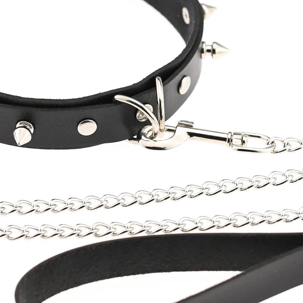 Laisse soumission femme ou homme en simili cuir colorée