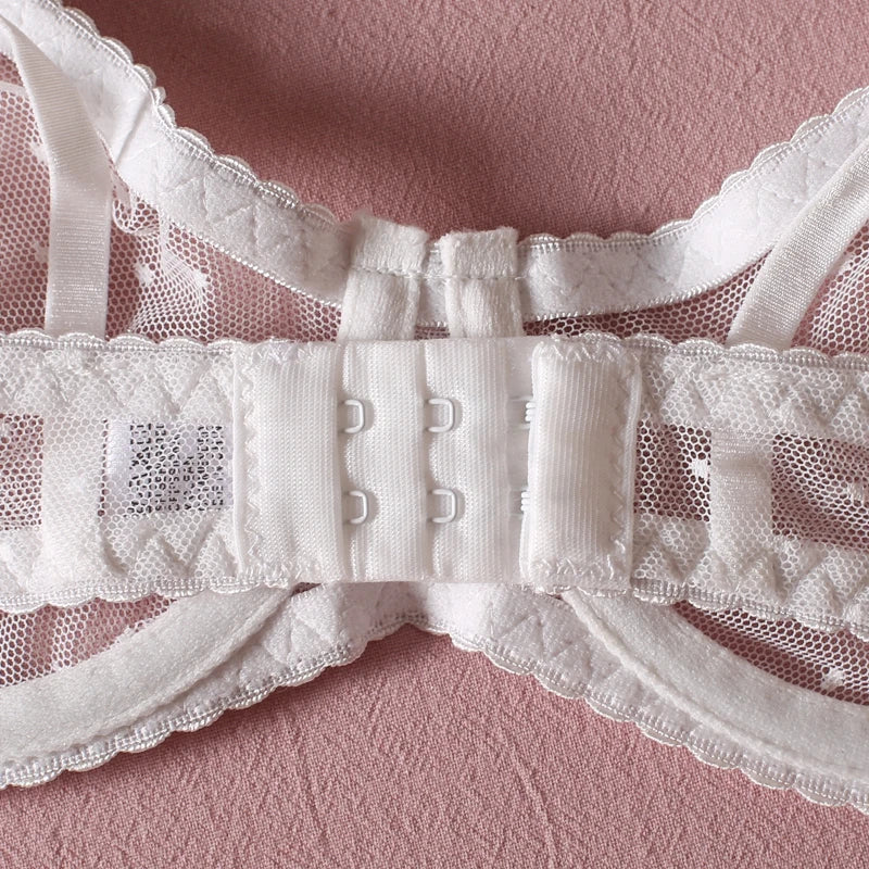 Ensemble de lingerie transparent à pois blanc ou noir trois pièces Sculpture